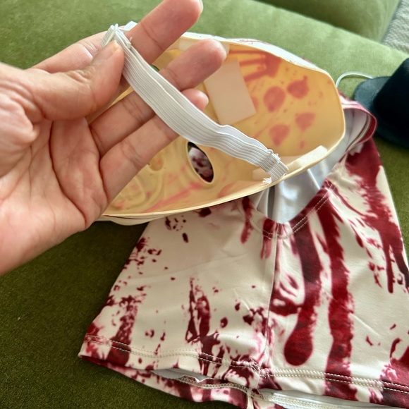 The Terrifier Mask - Picture 2 of 5